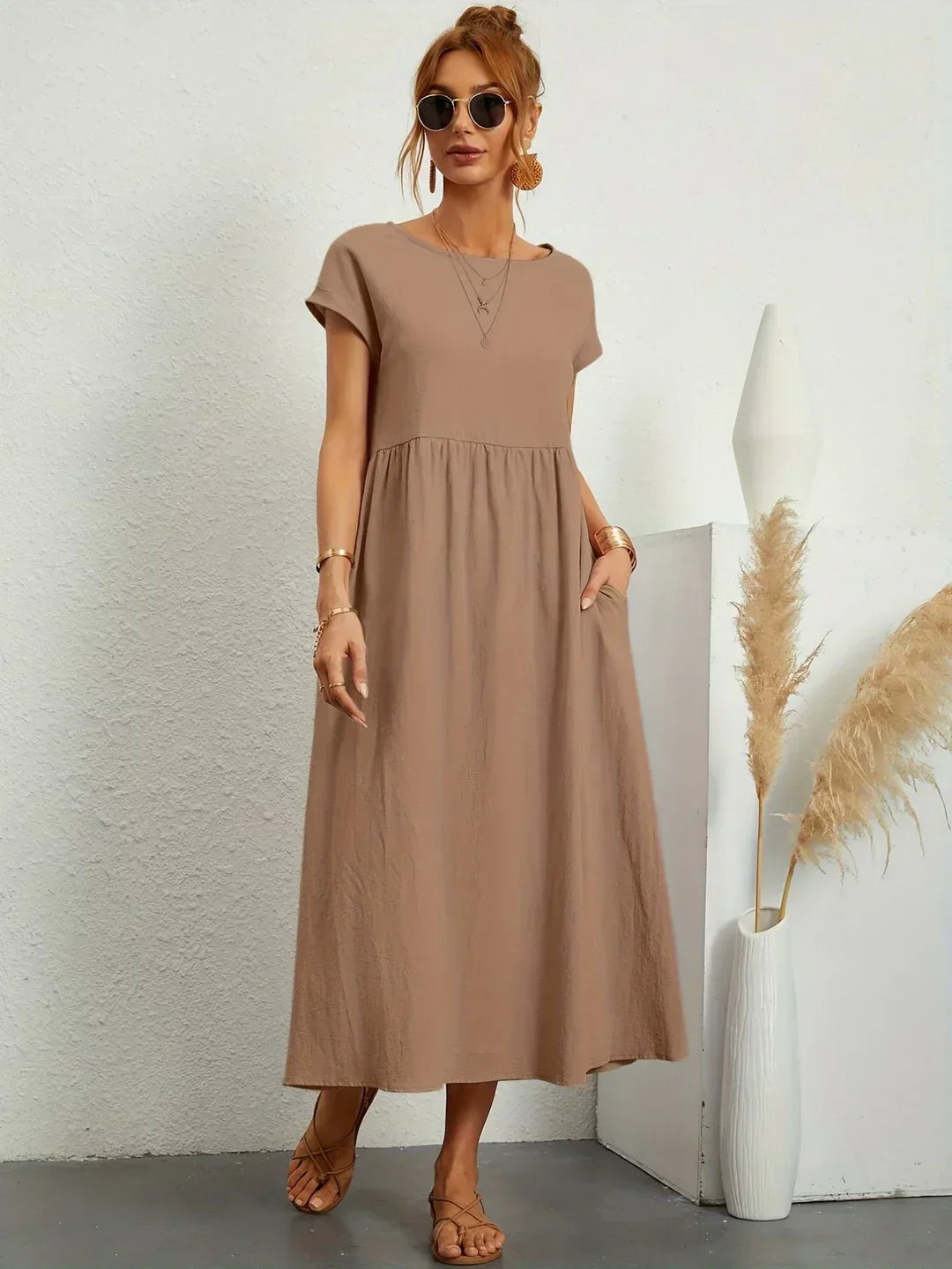 GABRIELLE | Abito midi elegante con silhouette fluida 11