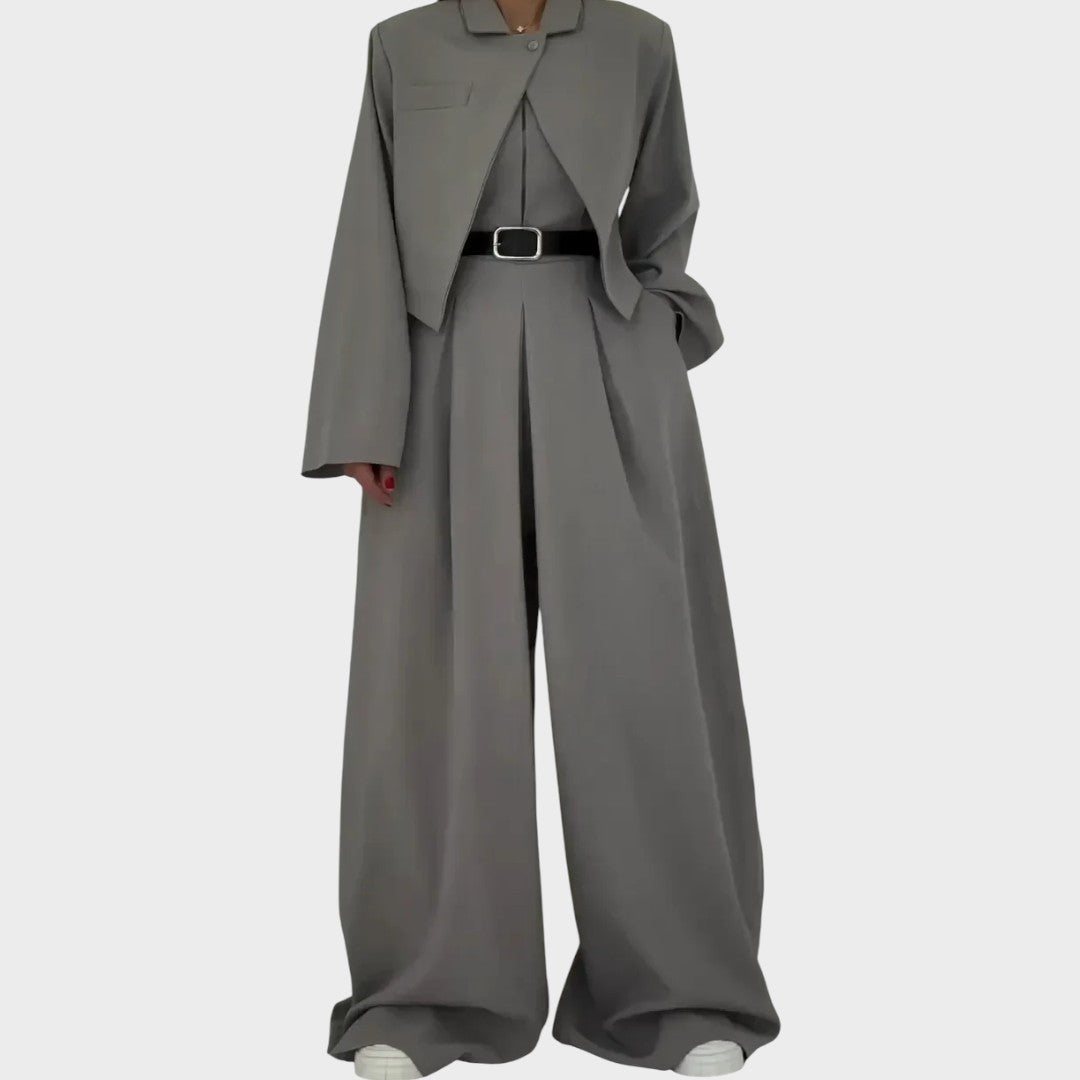 ARIANNA – Completo – Stile minimalista 2