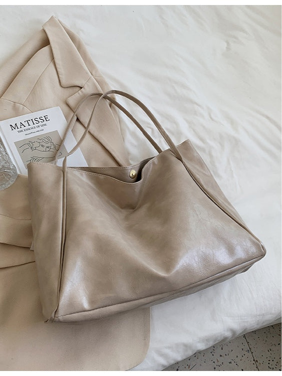 BEATRICE | Borsa a secchiello in pelle morbida 3