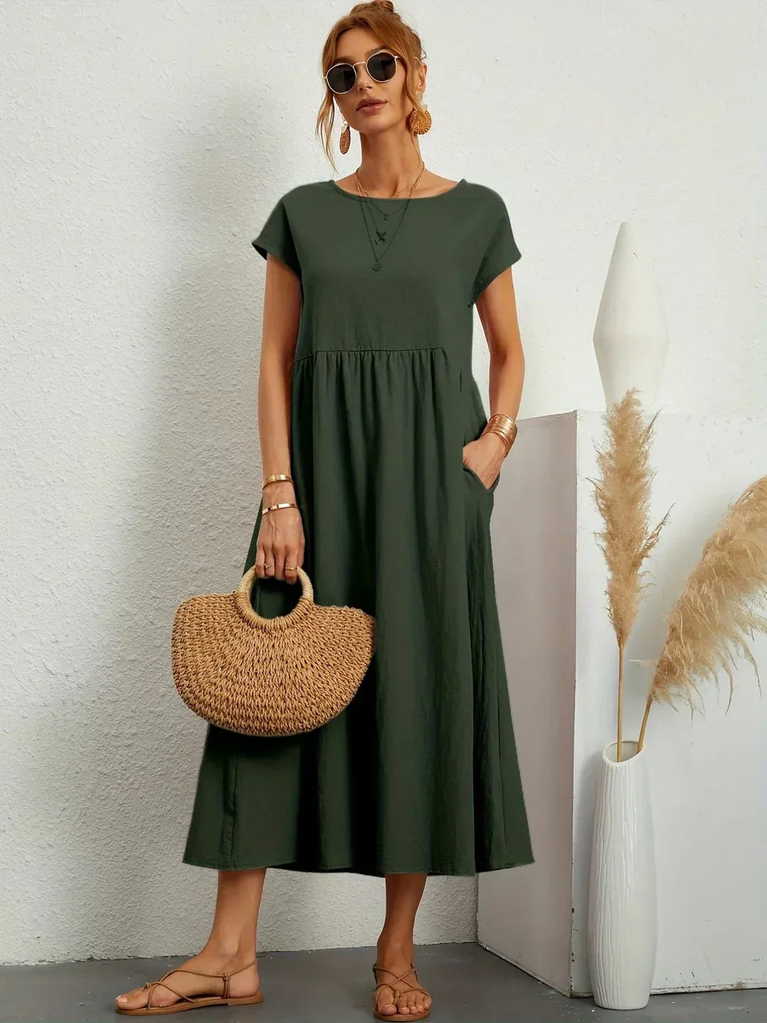 GABRIELLE | Abito midi elegante con silhouette fluida 3