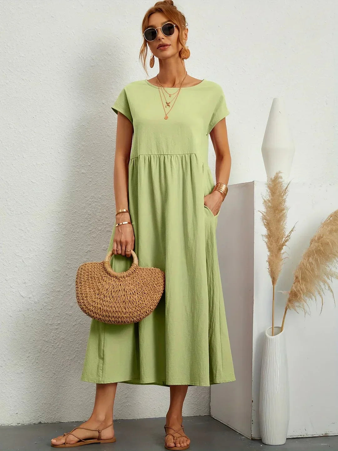 GABRIELLE | Abito midi elegante con silhouette fluida 5