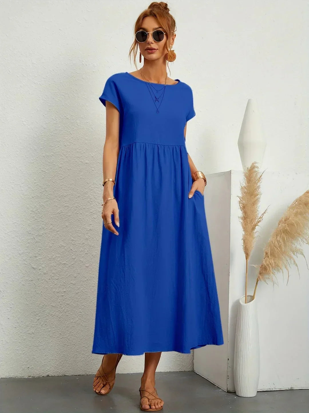 GABRIELLE | Abito midi elegante con silhouette fluida 6