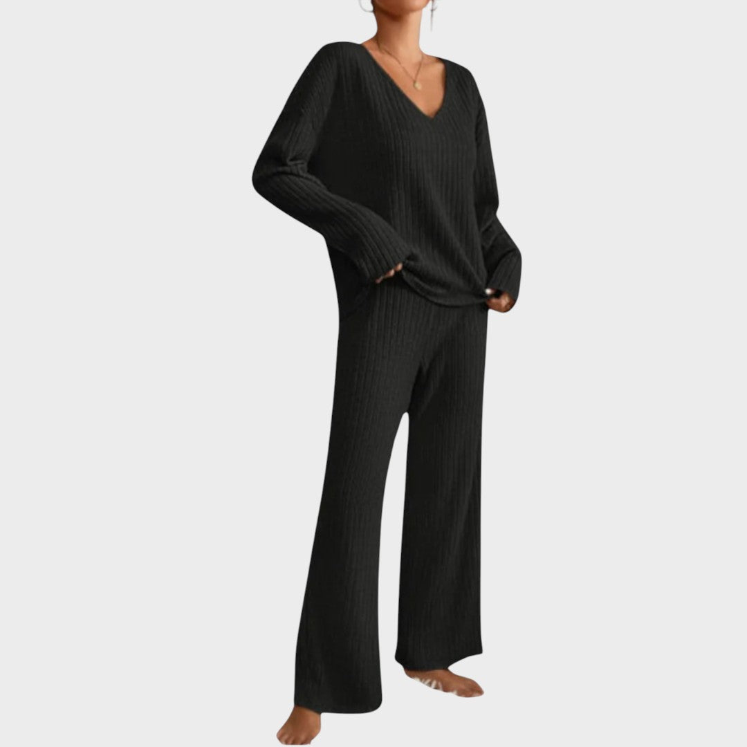 KATIA – Set Sportivo – Stile Minimalista 1