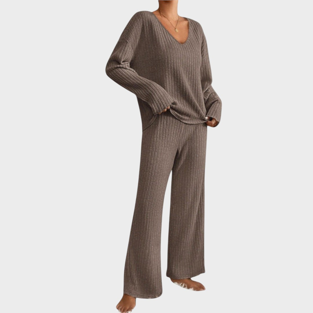 KATIA – Set Sportivo – Stile Minimalista 2