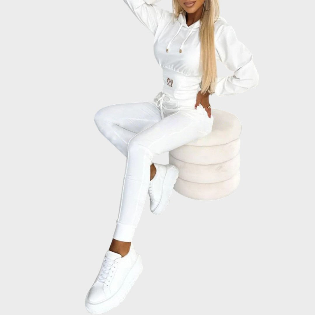 KIKA – Completo – Stile minimalista 2