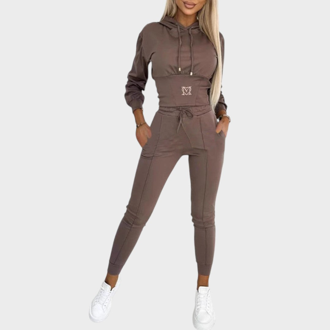 KIKA – Completo – Stile minimalista 5