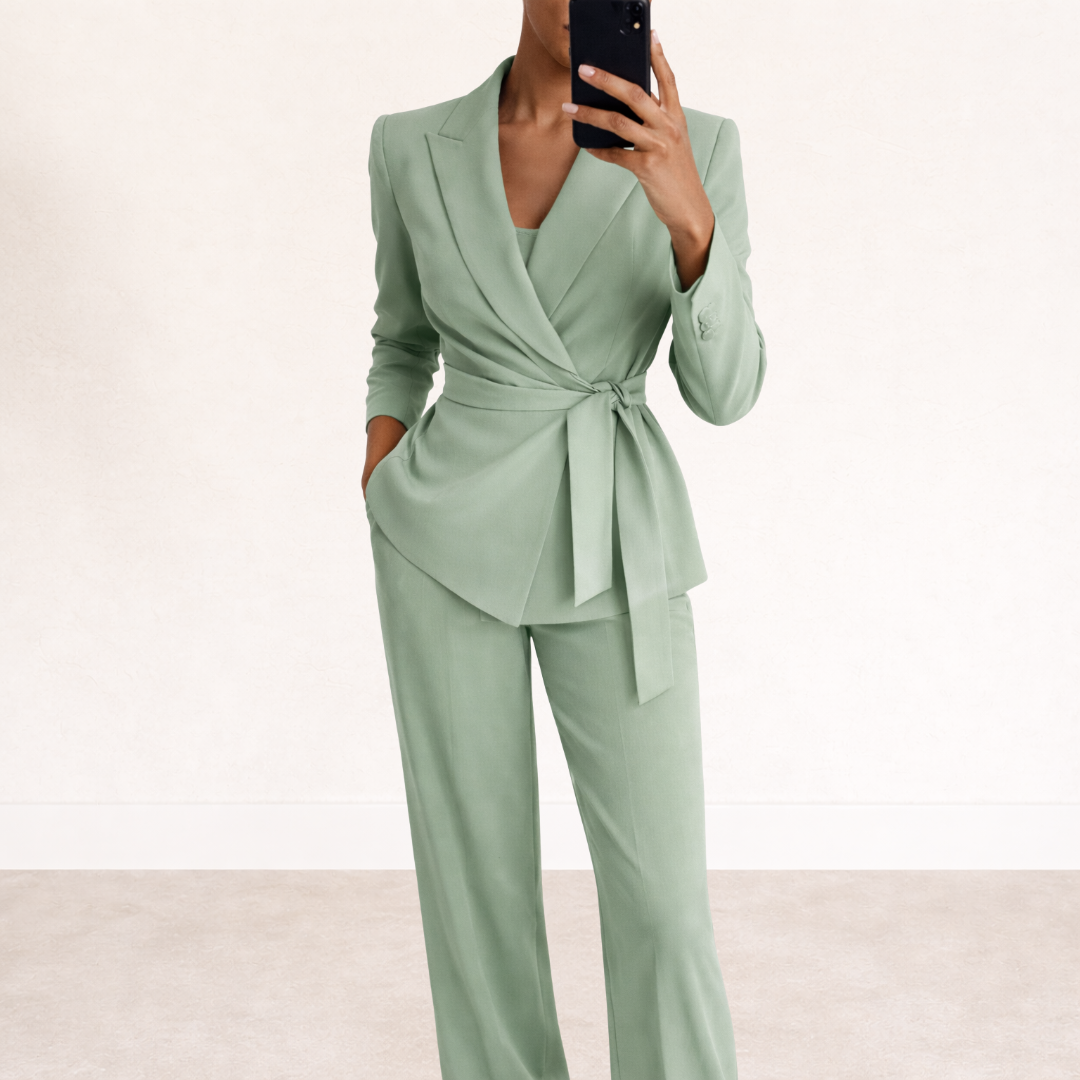 WERONIKA | Completo elegante con cravatta 0